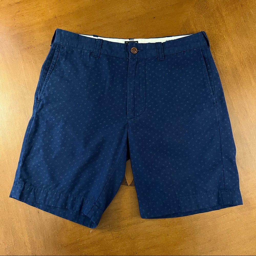 J. Crew 9” Stanton Navy All Over Floral Print Flat Front Shorts 30 Lightweight - Picture 6 of 13